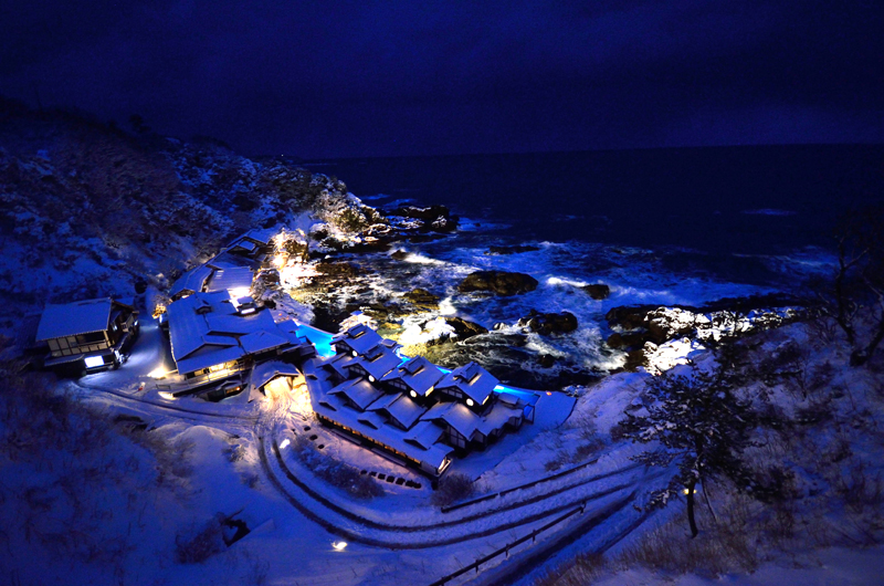 奇跡の超絶景 能登半島最先端 聖域の岬に佇む温泉 ランプの宿 Superb View Japan Onsen ウイキペディアでも「日本三大絶景